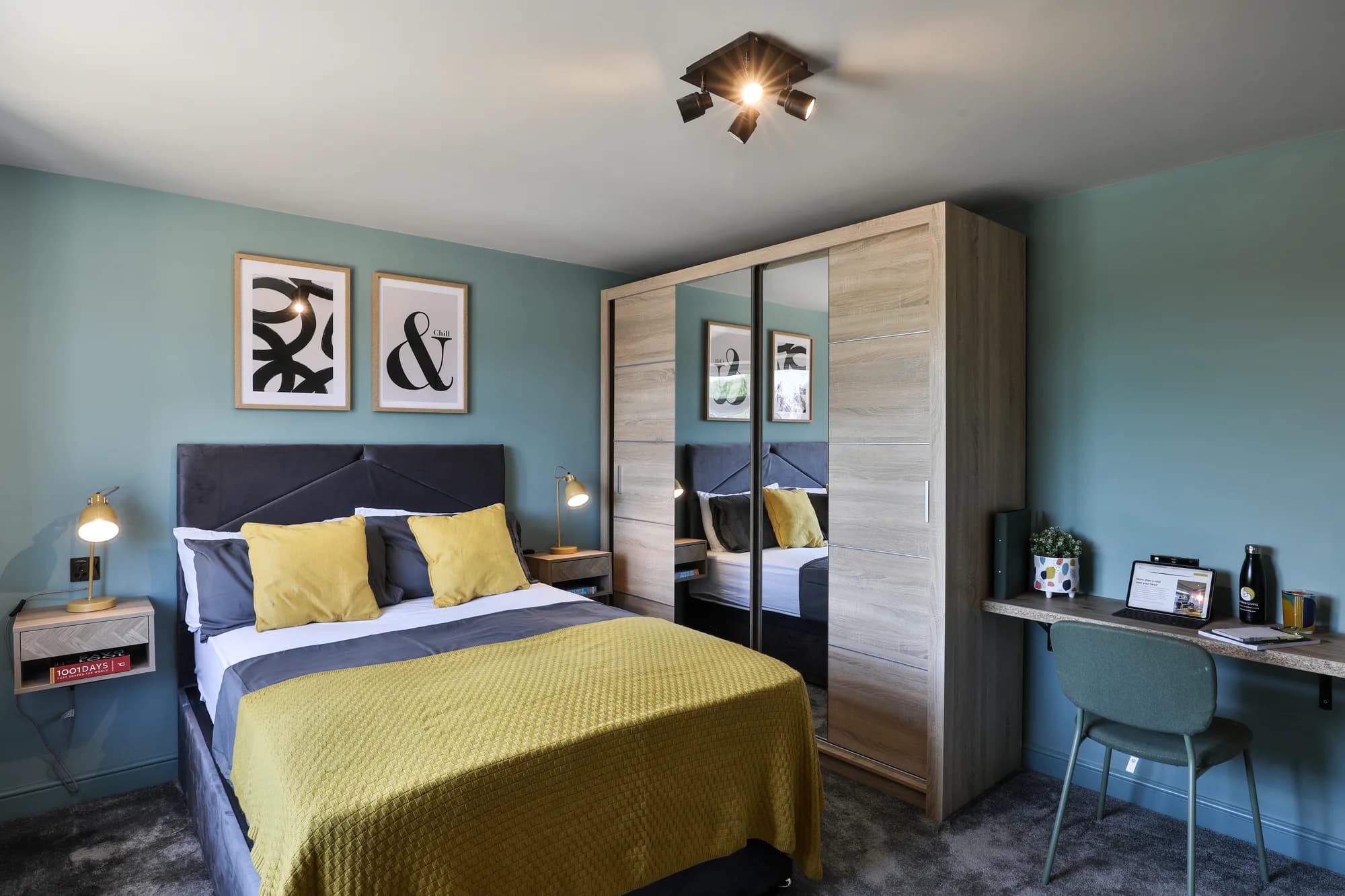 The Hive En-Suite