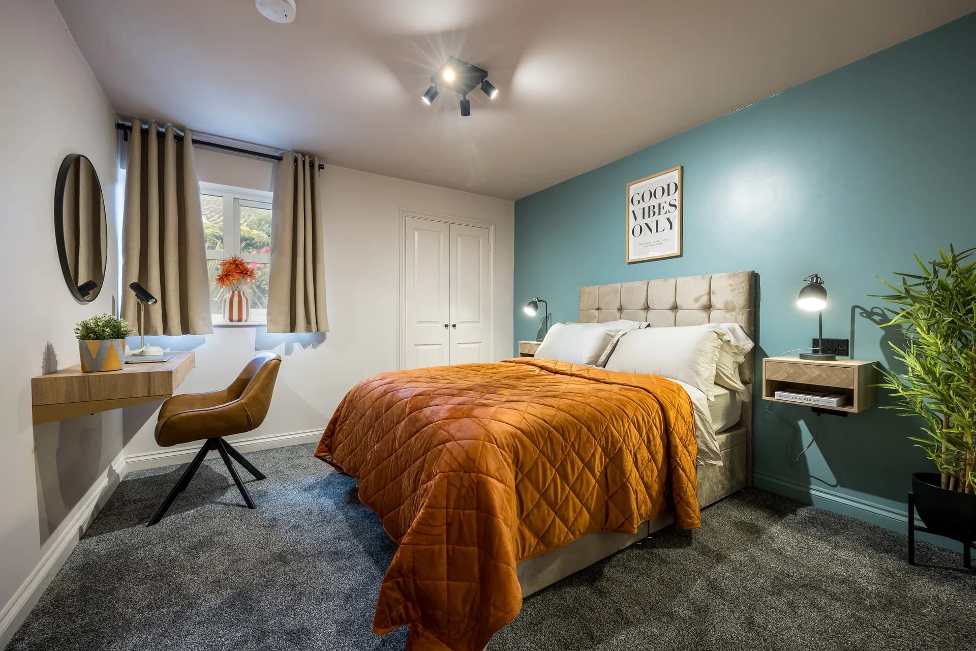 The Luxe Green One Bed